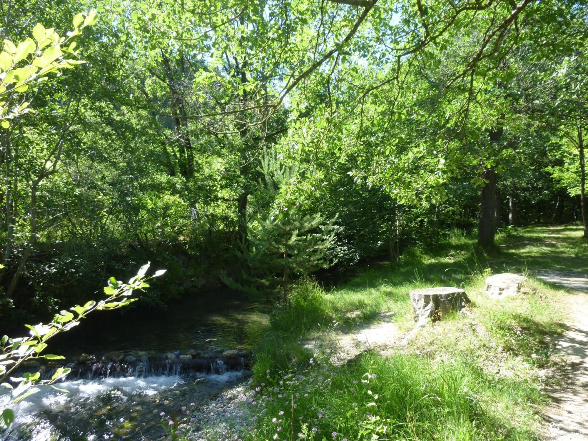 Camping Notre Dame Кастелан Екстериор снимка